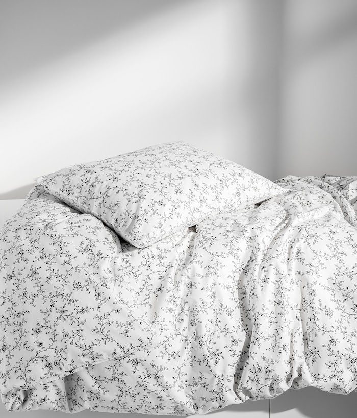 Duvet cover and pillowcase - Image 4